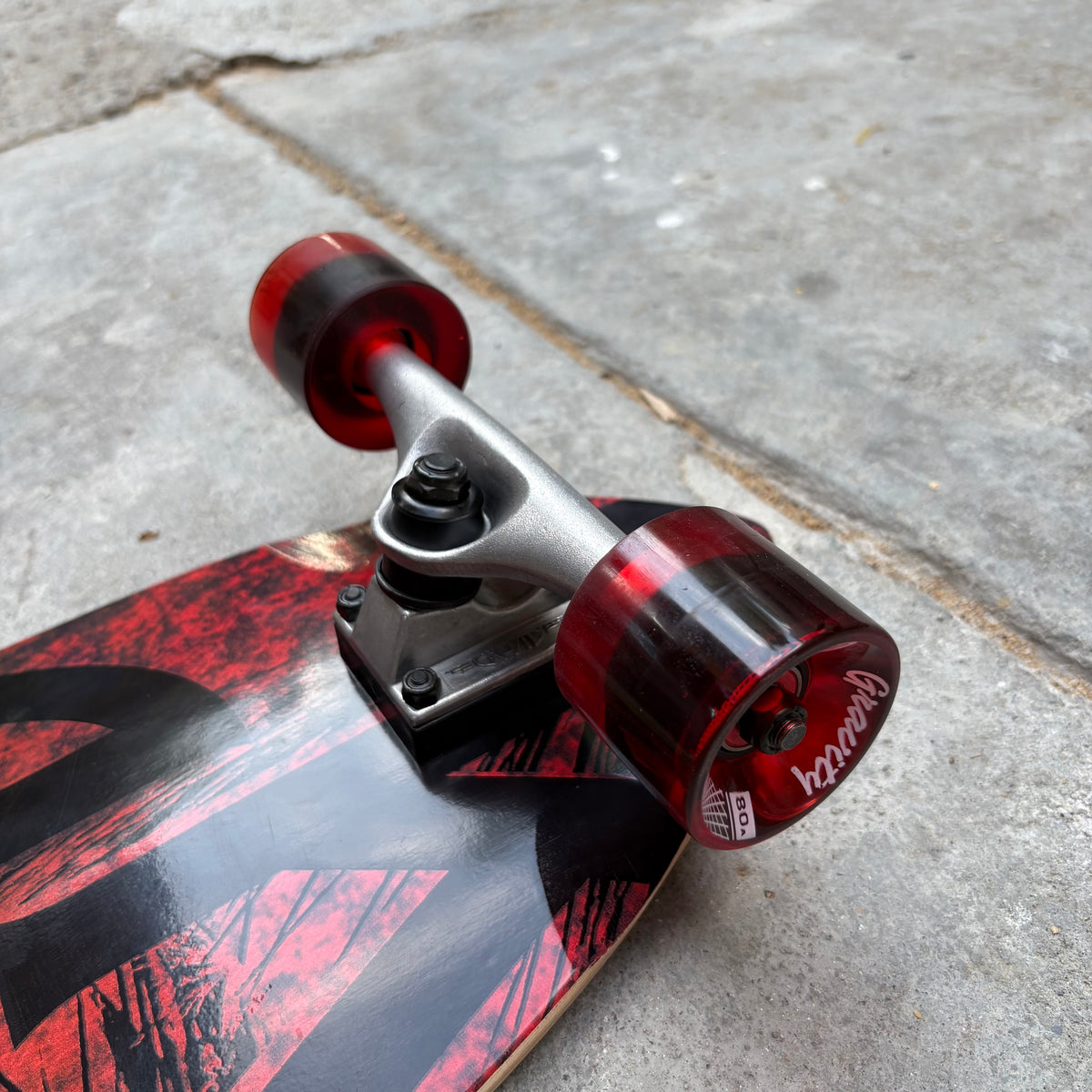 Gravity Fish Tail Cruiser Skateboard Complete 9.75”
