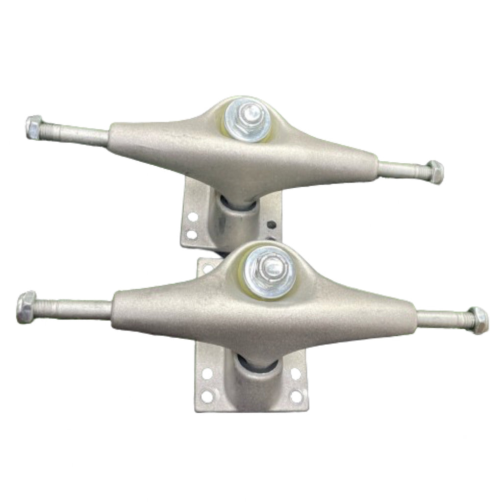 Generic Skateboard Trucks 7.75”